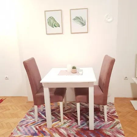 Nia * Bijeljina